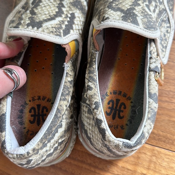 Gwen Stefani L.A.M.B runners - Picture 3 of 3